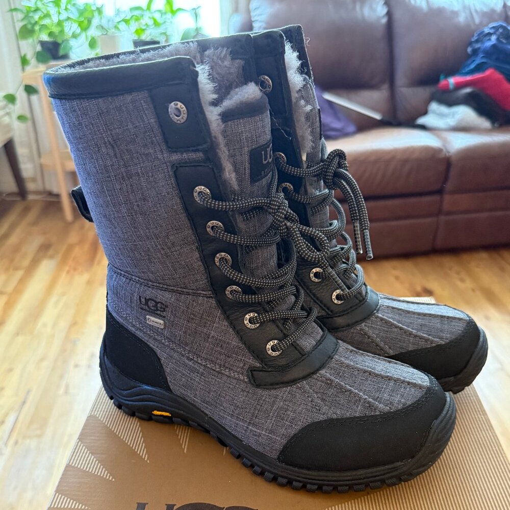 UGG Adirondack II Snow Boots Size 8
